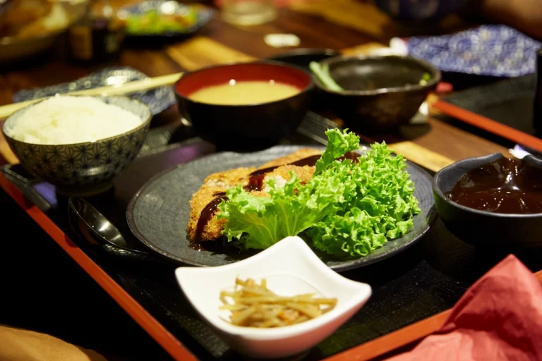 Japanische Gerichte im Restaurant